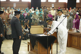 Pelantikan Drs. H. Budi Budiman dan Ir. H. Dede Sudrajat MP sebagai Wali Kota dan Wakil Wali Kota...