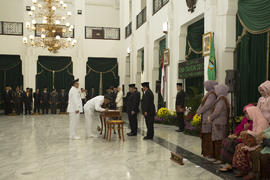 Dokumentasi Pelantikan Drs. H. Budi Budiman dan Drs. H. Muhammad Yusuf sebagai Wali Kota dan Waki...